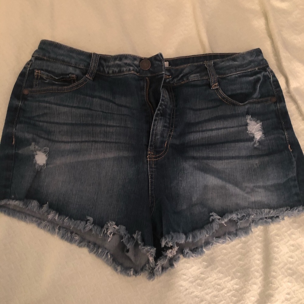 REFUGE denim shorts